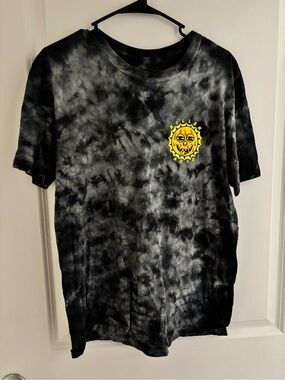 Black and Gray Tie-Dye Short Sleeve Tee with Yellow Sun Graphic